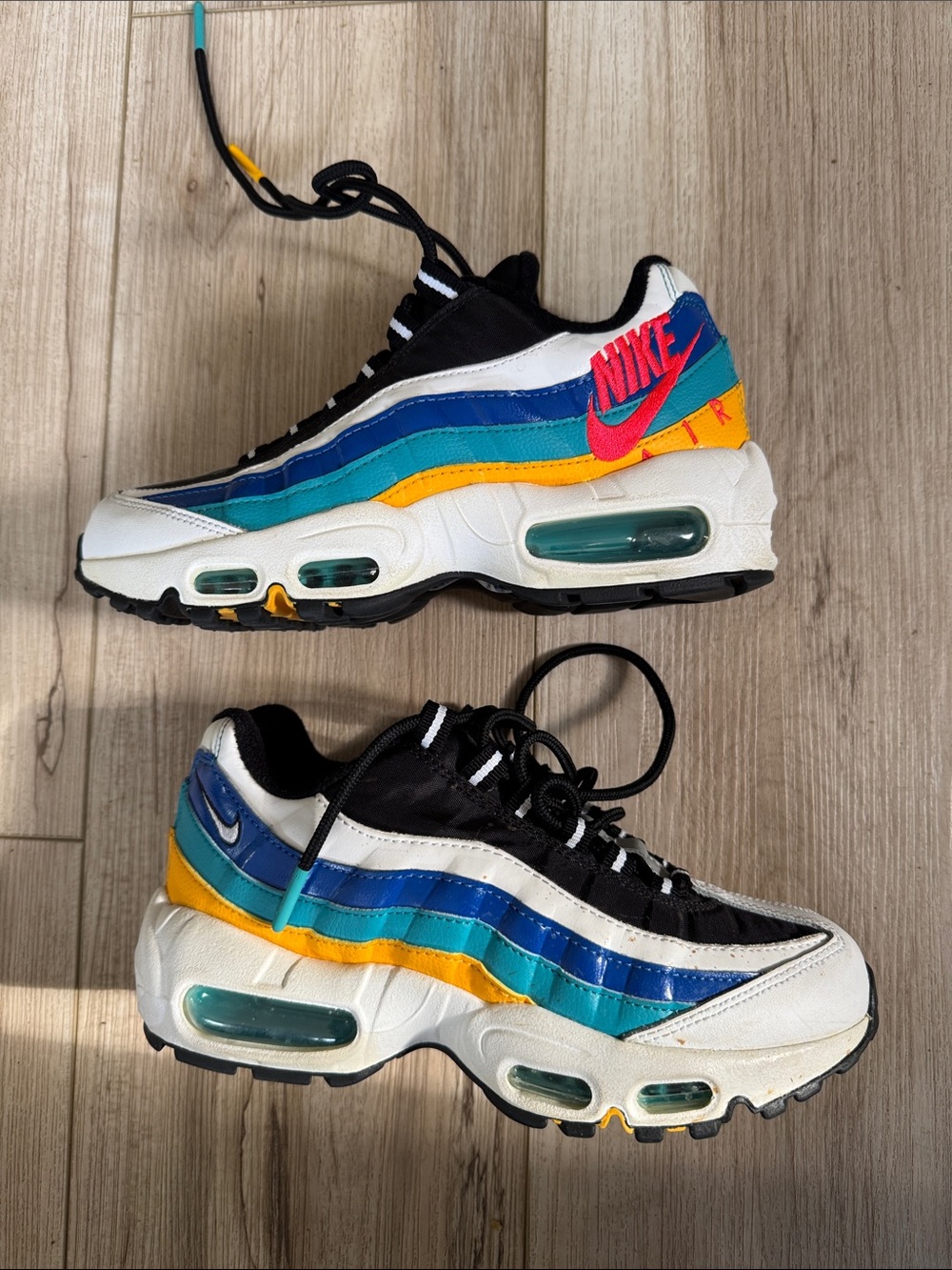 Nike Air Max 95 White Teal Blue Yellow Sneakers with Pink Logo
